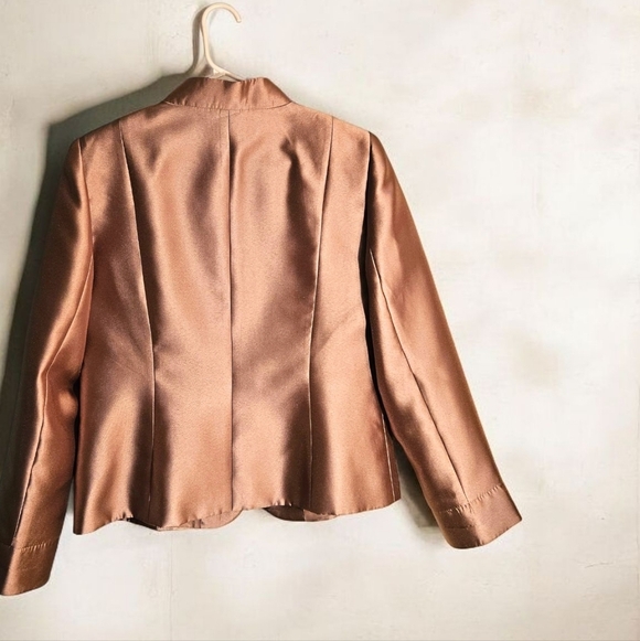 Elegant Brown Women's Blazer. Four Button. 3/4 Length Sleeves. Fully Lined. Sz L - Picture 4 of 10